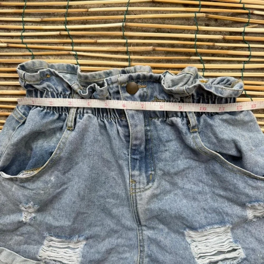 Hyfve Women's High Waist Denim Shorts Size Small Light Blue Distressed Cuffed‎
